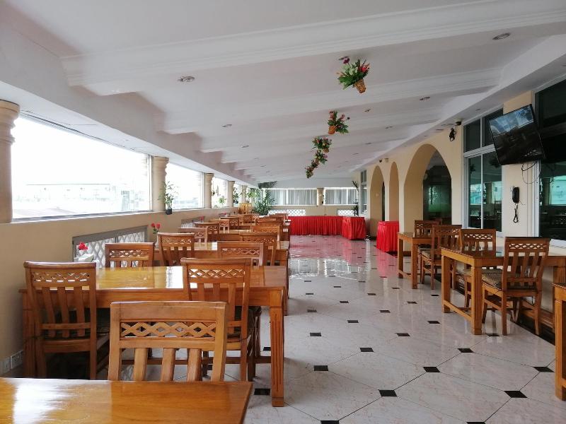 Grand Laurel Hotel image