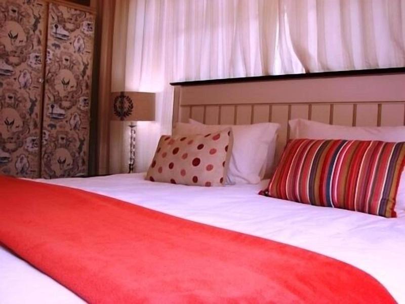 Cottonwood Guesthouse image
