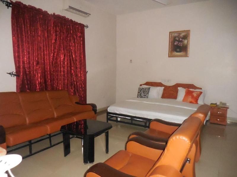 Clen Phil Hotels And Suites image