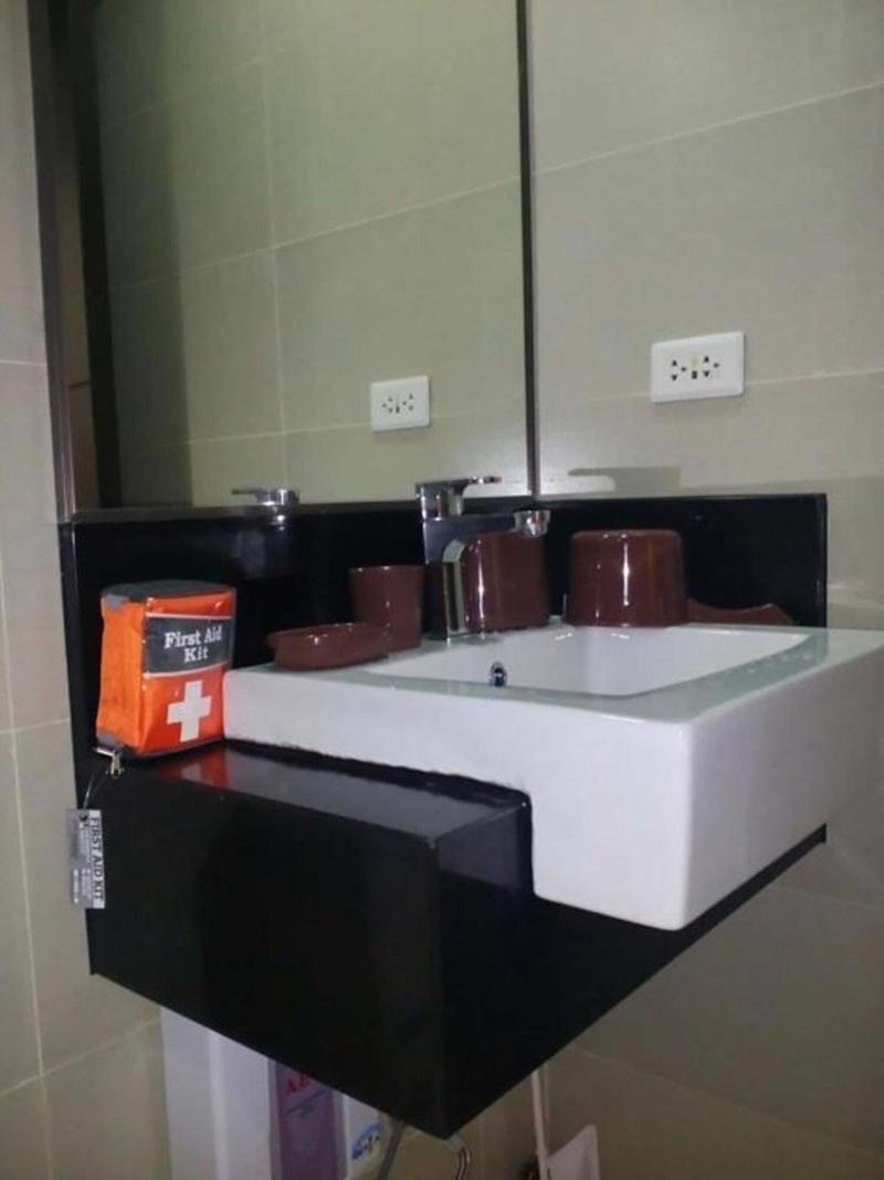 Gerbi S Condoplace At Oceanway Residences Boracay image