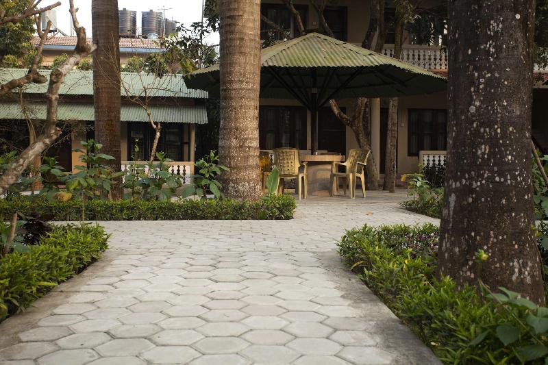 Sauraha Resort image