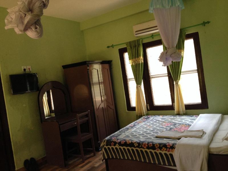 Sauraha Resort image