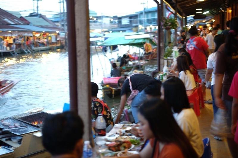 Roomquest Amphawa Floating Market 1 image