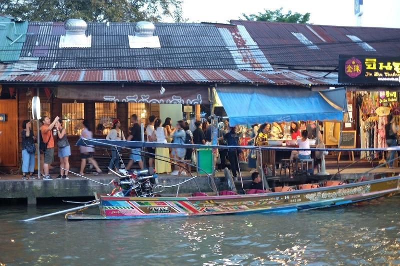 Roomquest Amphawa Floating Market 1 image