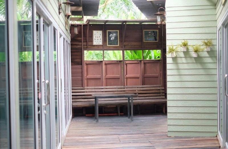 Roomquest Amphawa Floating Market 1 image