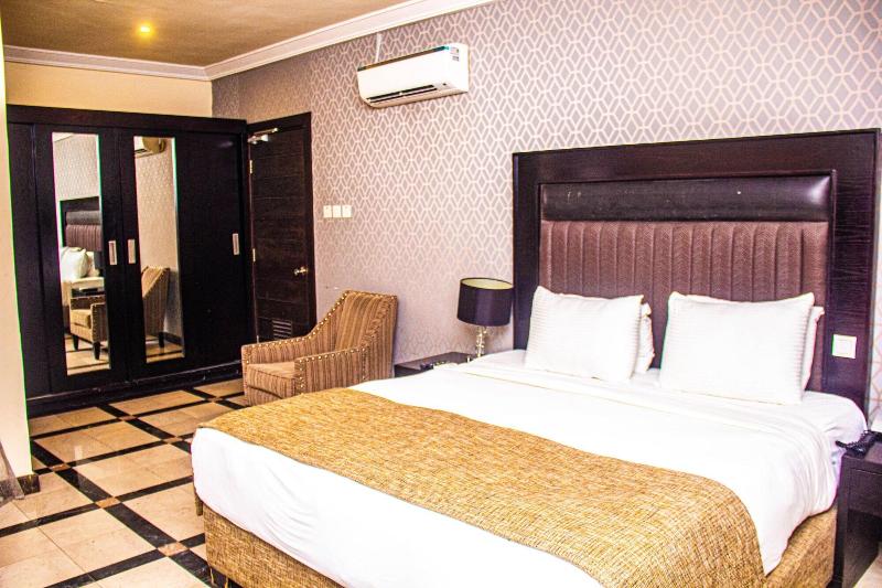 Hotel Quo Vadis image