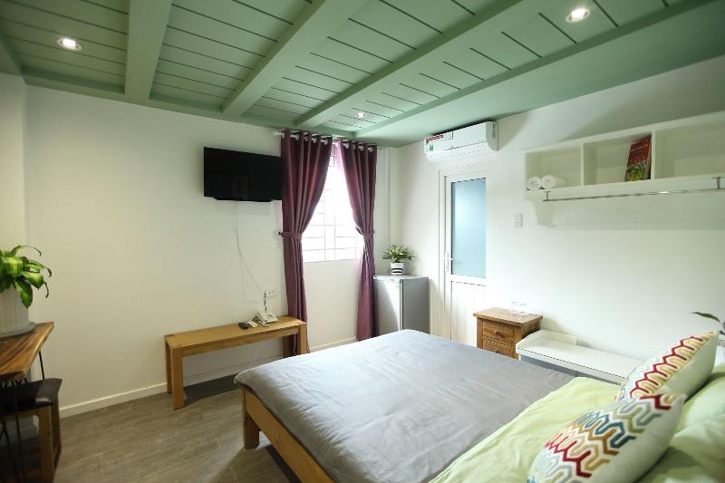 Sleepbox Hostel Phu Quoc image