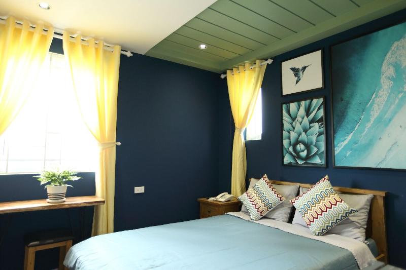 Sleepbox Hostel Phu Quoc image