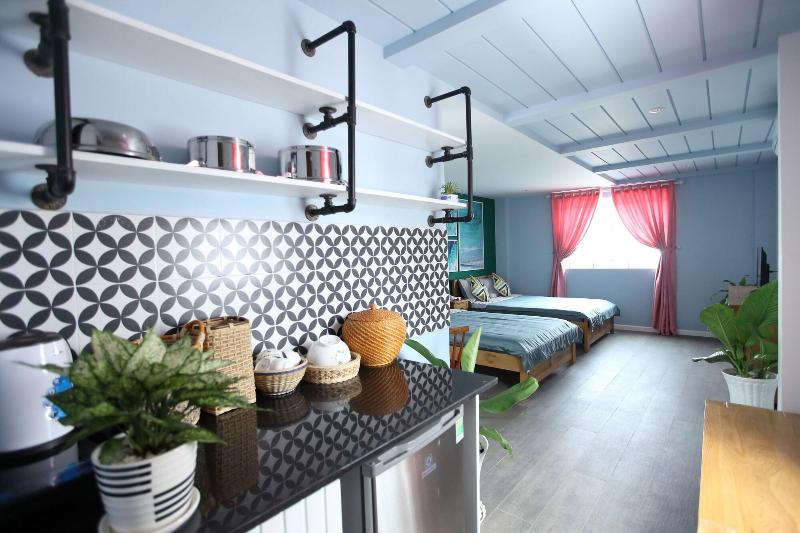 Sleepbox Hostel Phu Quoc image