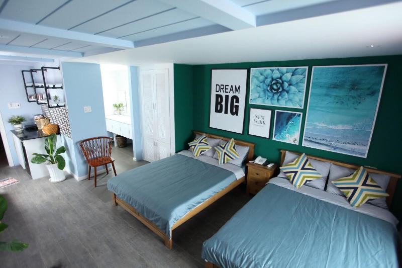 Sleepbox Hostel Phu Quoc image