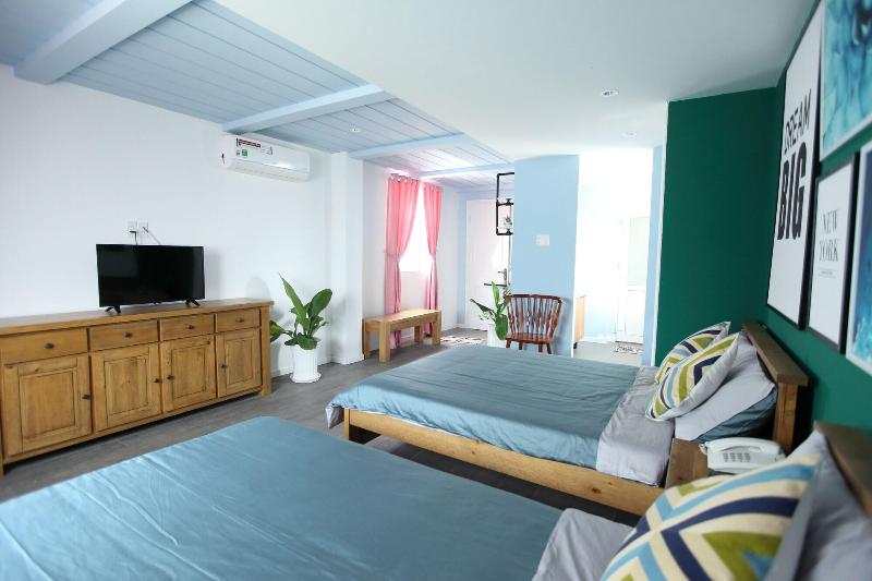 Sleepbox Hostel Phu Quoc image