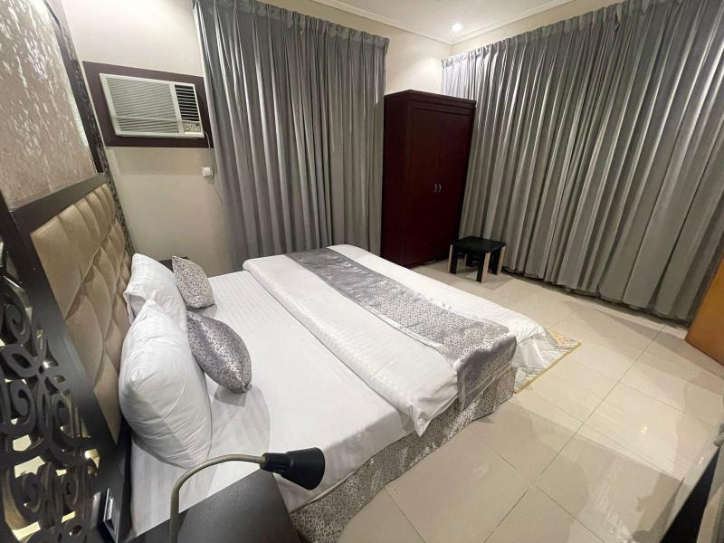 Admire Apart Hotel image