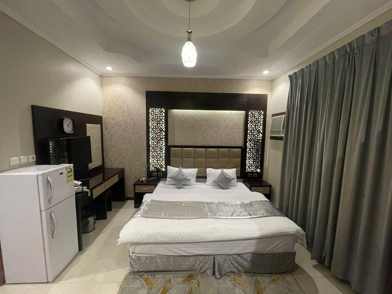 Admire Apart Hotel image