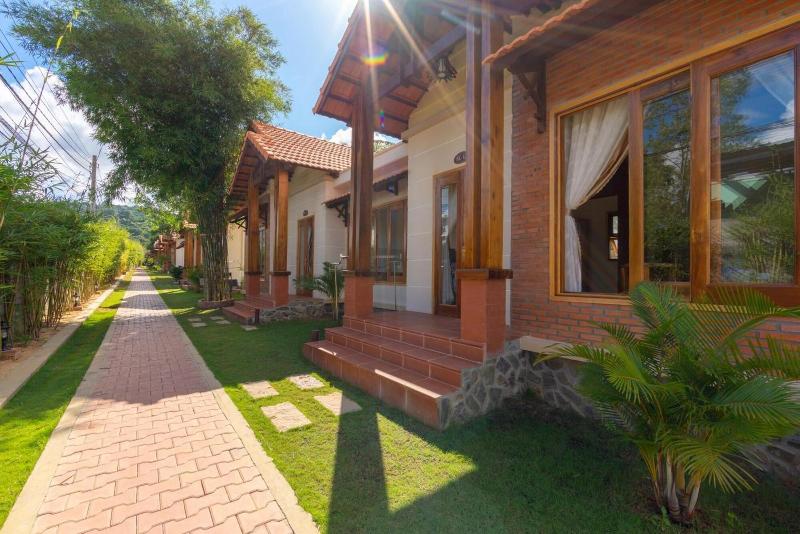 Phu Quoc Bungalow Yen Thanh image