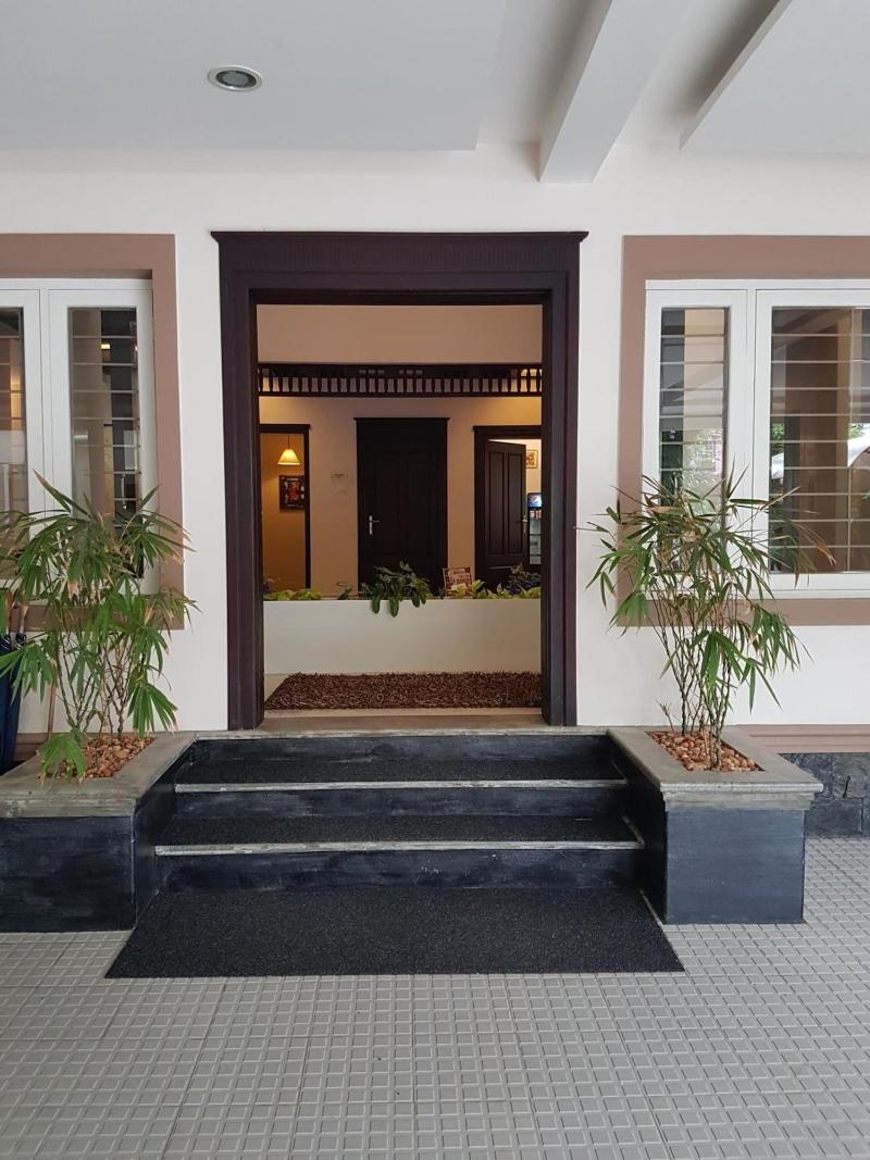 Fort Abode image