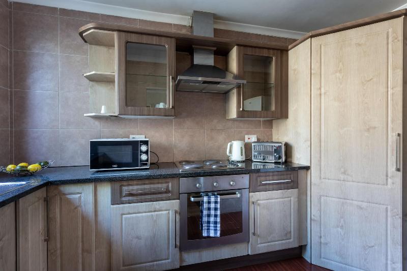 Fallsway Apartments Louden Court image