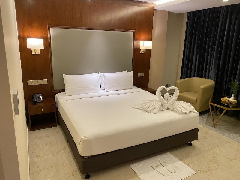 Hotel Tower Inn image