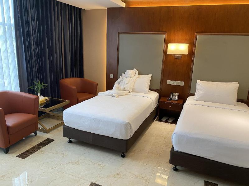 Hotel Tower Inn image