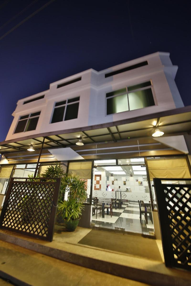 Hotel Platinum Tamwe image