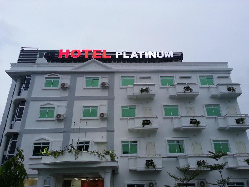 Hotel Platinum Tamwe image