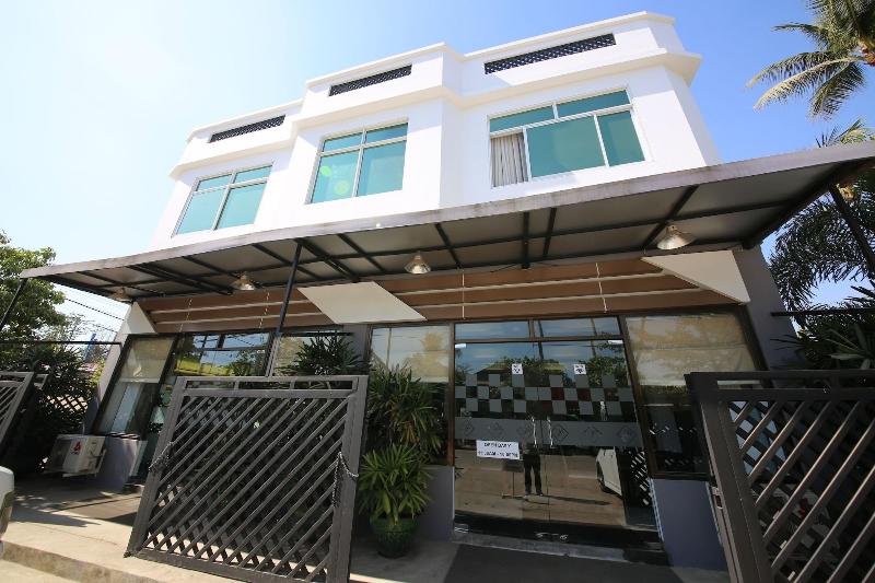 Hotel Platinum Tamwe image