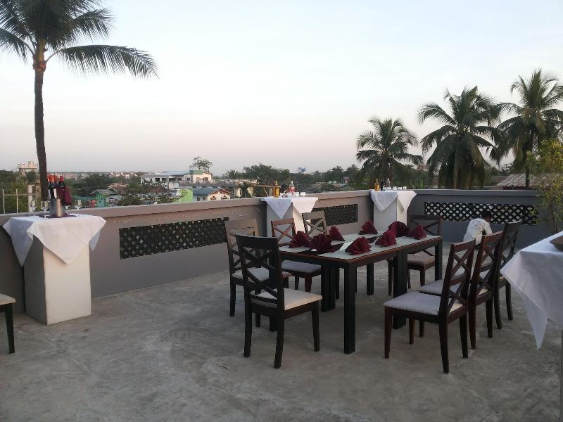 Hotel Platinum Tamwe image