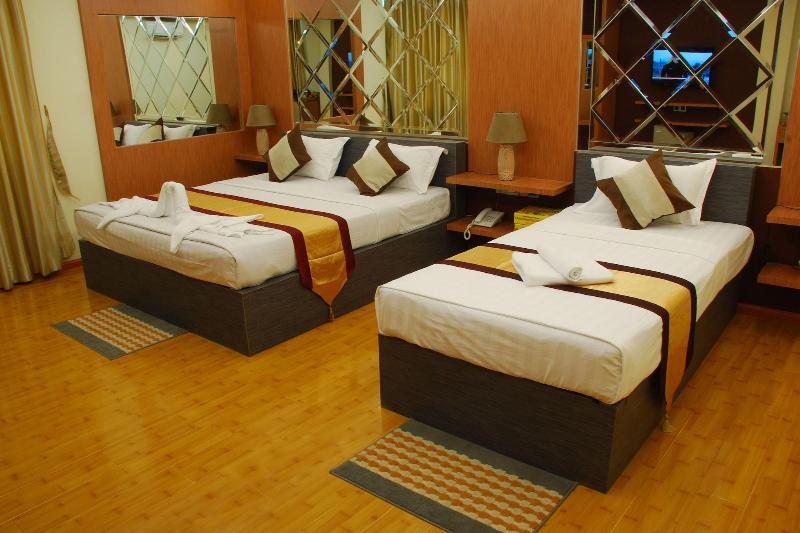 Hotel Platinum Tamwe image