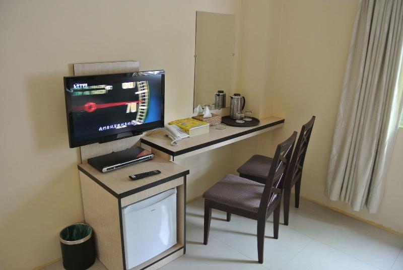 Hotel Platinum Tamwe image