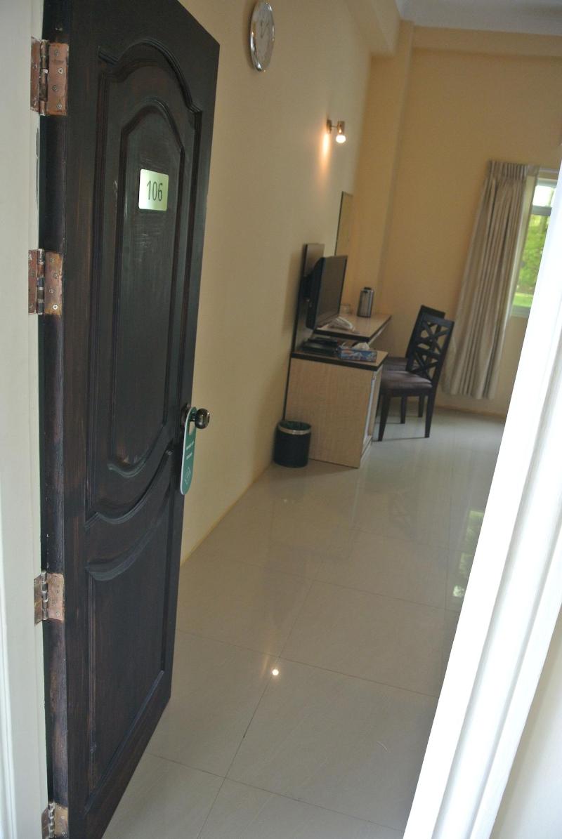 Hotel Platinum Tamwe image