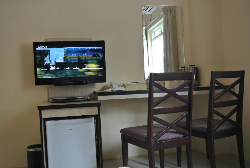 Hotel Platinum Tamwe image