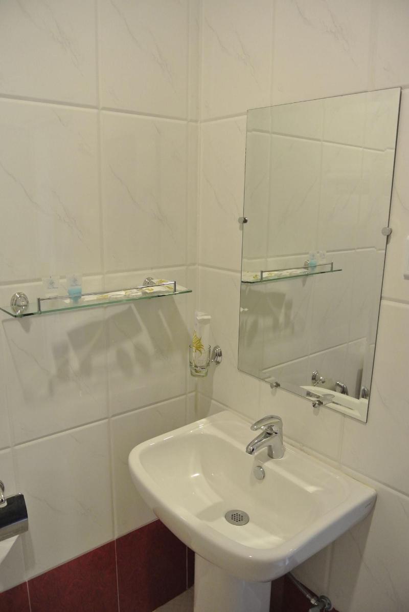 Hotel Platinum Tamwe image