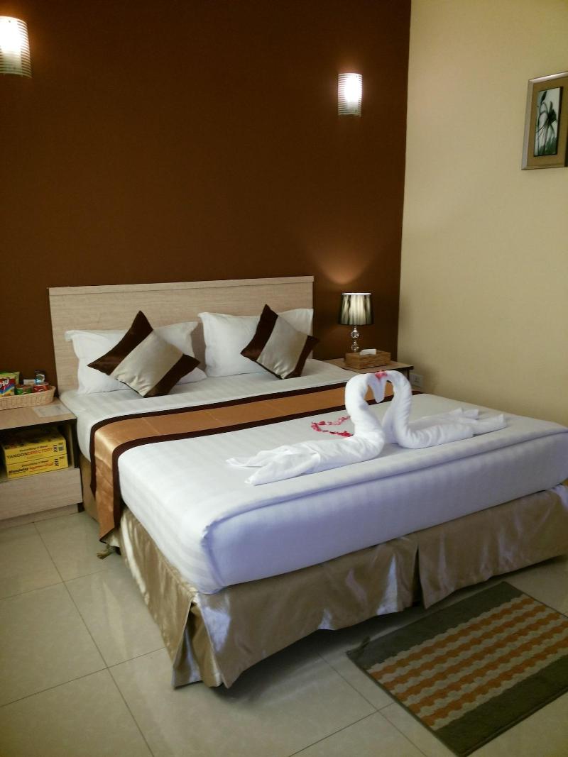 Hotel Platinum Tamwe image
