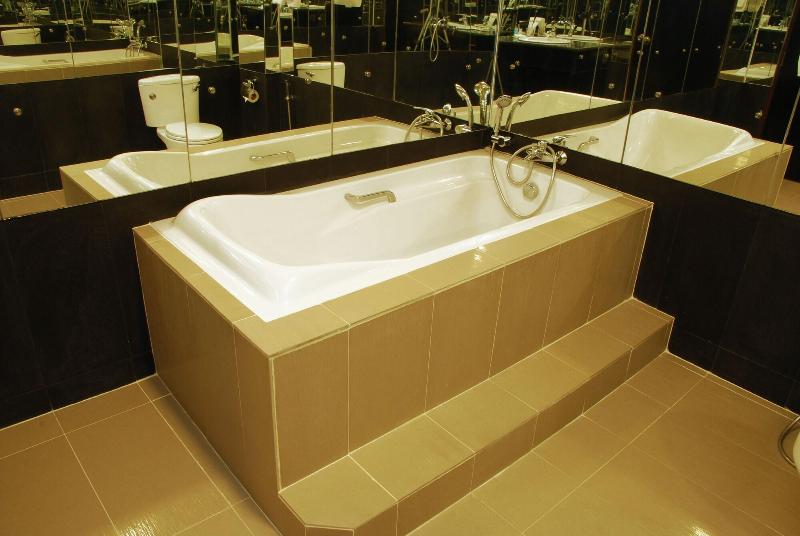 Hotel Platinum Tamwe image