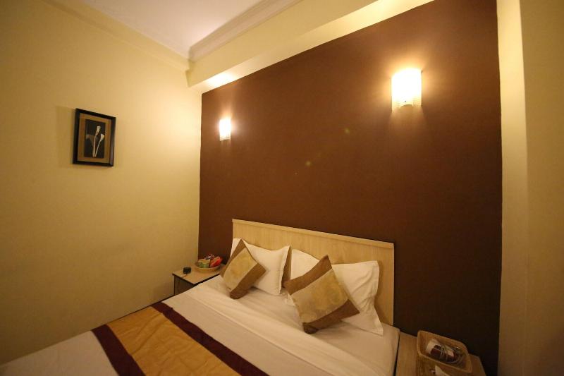 Hotel Platinum Tamwe image
