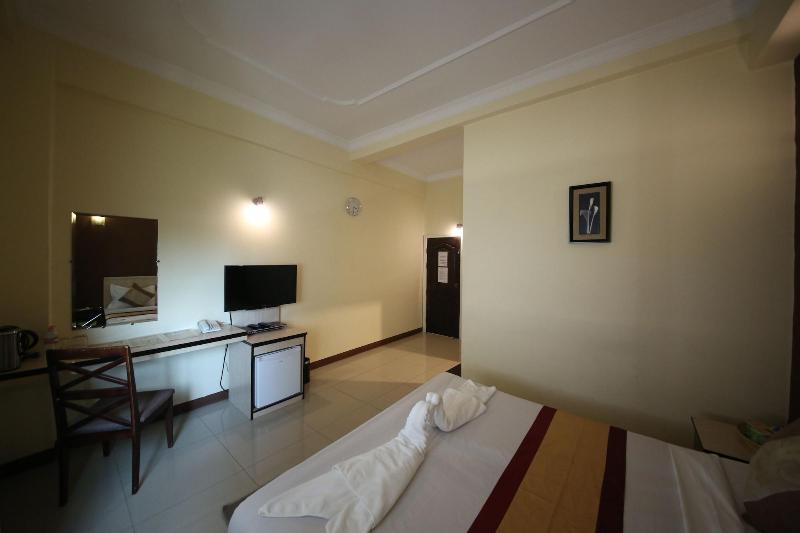 Hotel Platinum Tamwe image