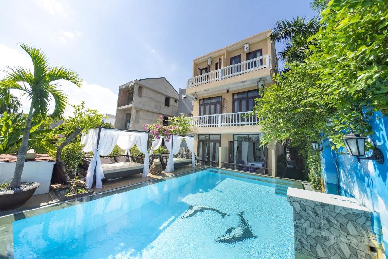 Vip Garden Villa And Pool image