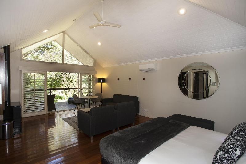 Songbirds Rainforest Retreat image