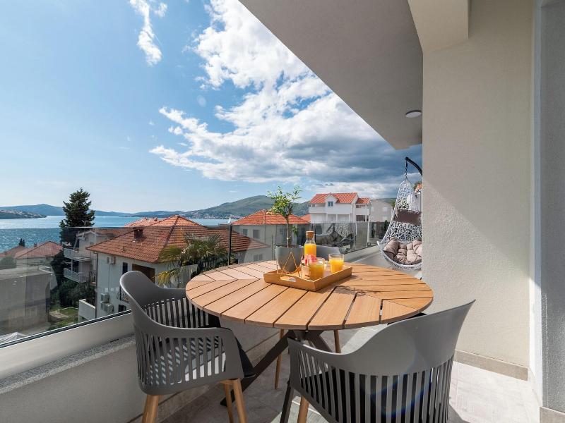 Villa Kuzmanic image