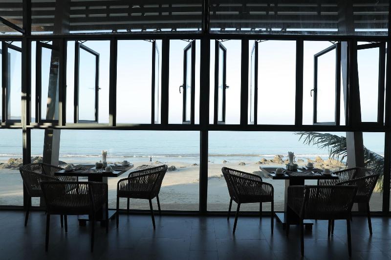 Bt Bay Hotel Ngapali image