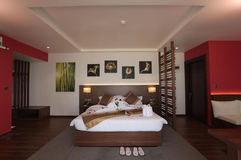 Bt Bay Hotel Ngapali image