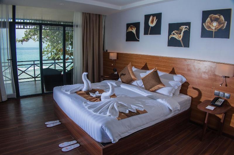 Bt Bay Hotel Ngapali image