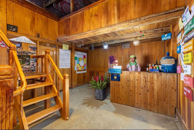 Zizi Homestay And Trekking Hostel
