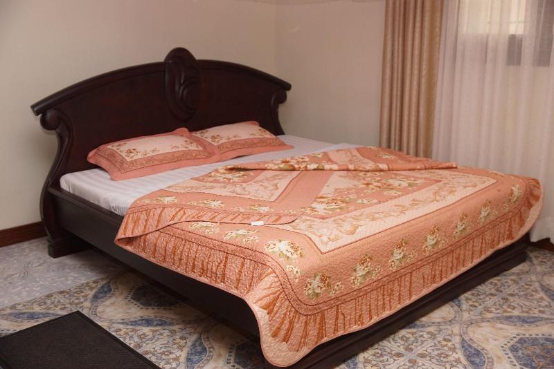 Entebbe Travelle Rs Inn image
