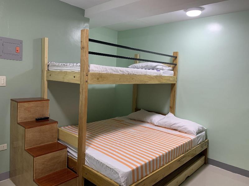 Beinte Singko De Marso Apartments image