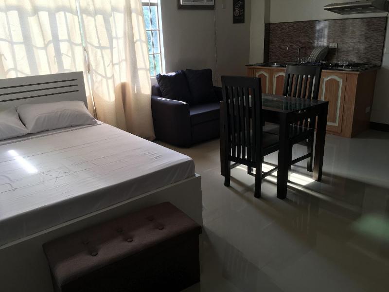 Beinte Singko De Marso Apartments image