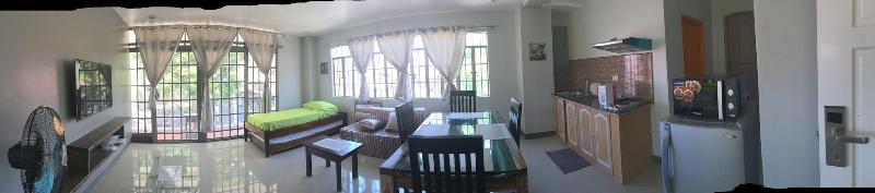 Beinte Singko De Marso Apartments image