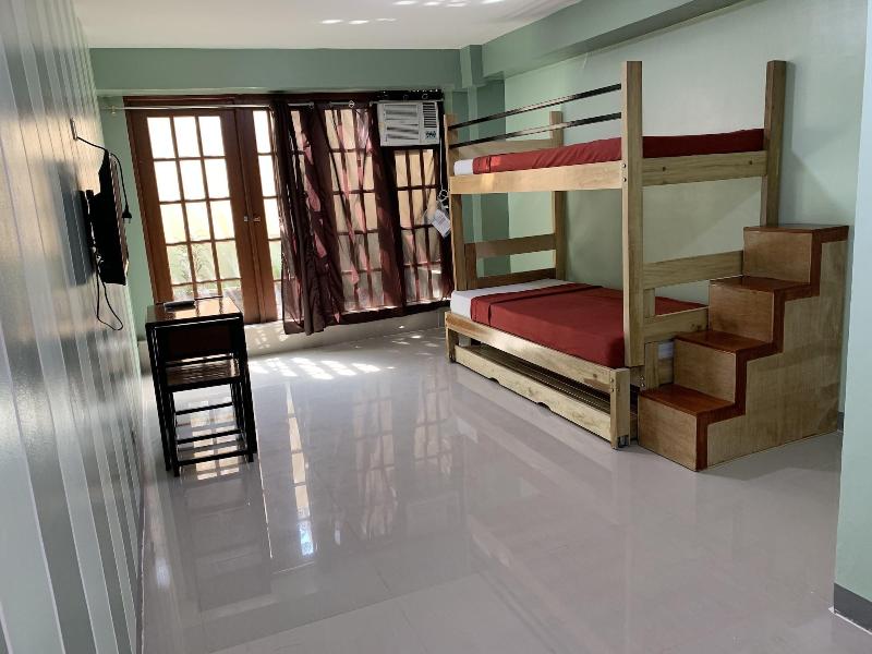 Beinte Singko De Marso Apartments image