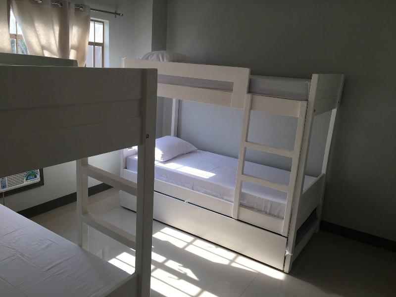 Beinte Singko De Marso Apartments image