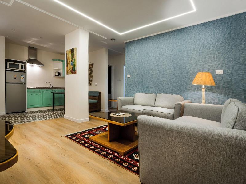 Prestige Suites image