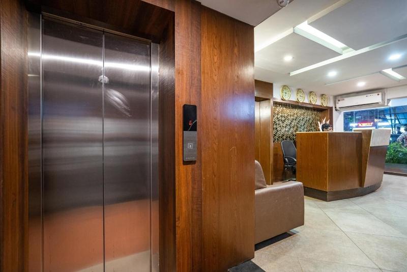 Nexstay Crystal Residency image